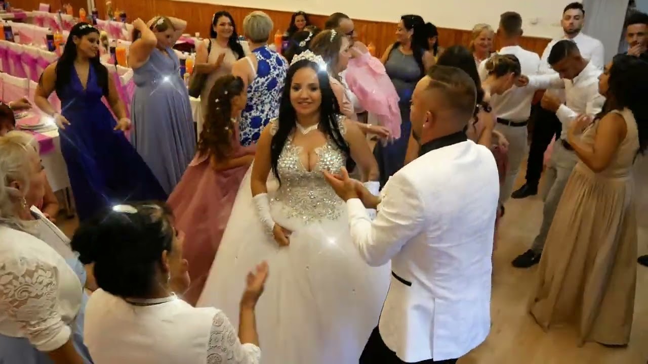 Klaudia és Sanyi Esküvője 2022.09.10. Balogh Trió Joci Hivatalos és Rézműves Márkó zenei kíséretével