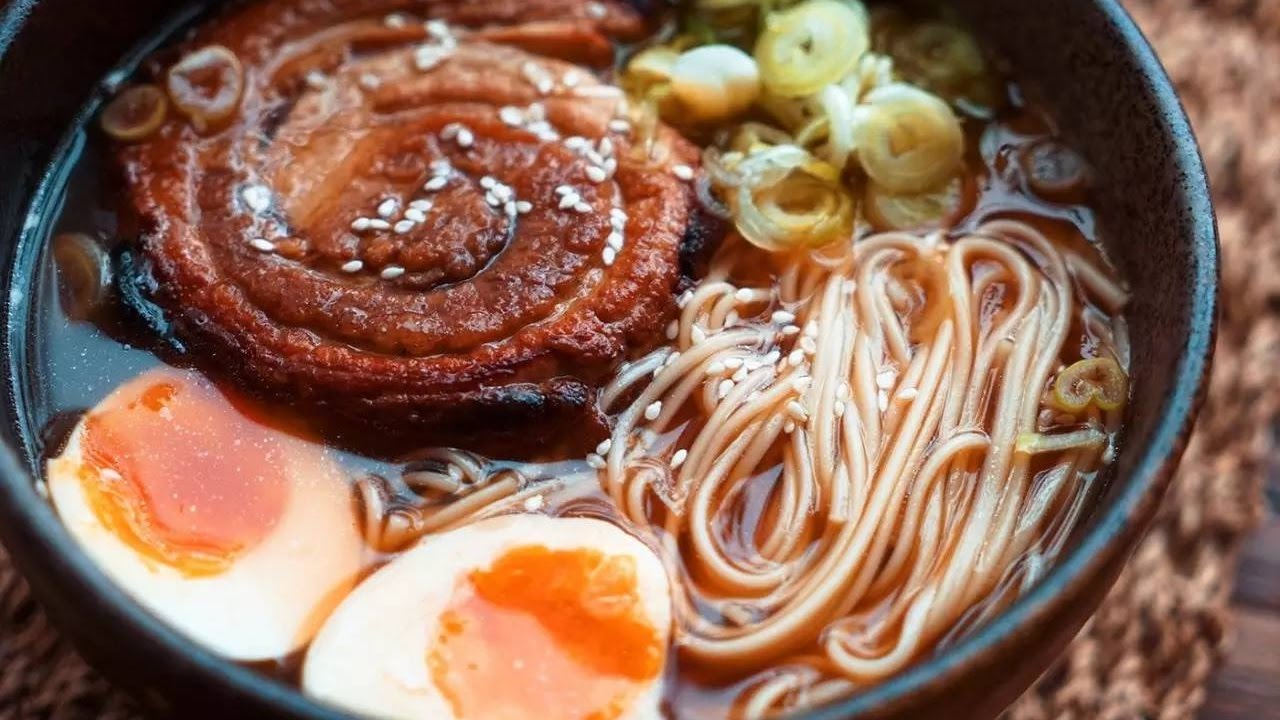 好吃的蛋糕 【叉烧面】吃过这一碗面，从此再也不愿将就