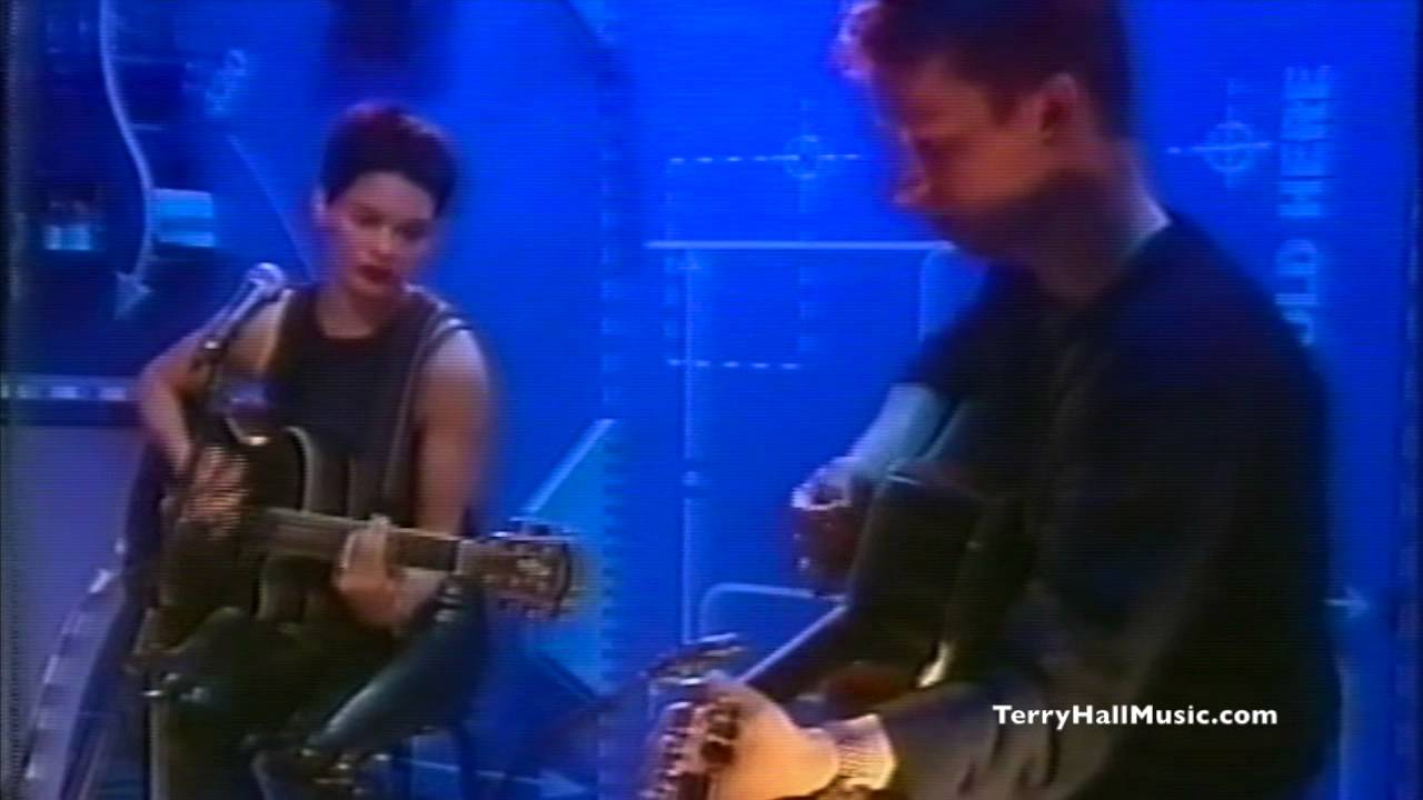 Guarda Terry Hall - Mistakes su YouTube Guarda Terry Hall - Mistakes su YouTube