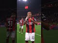 𝘽𝙖𝙞𝙡𝙖 𝙈𝙤𝙧𝙚𝙞𝙧𝙖 a San Siro 🕺 #MilanLecce #SerieAEniLive #DAZN