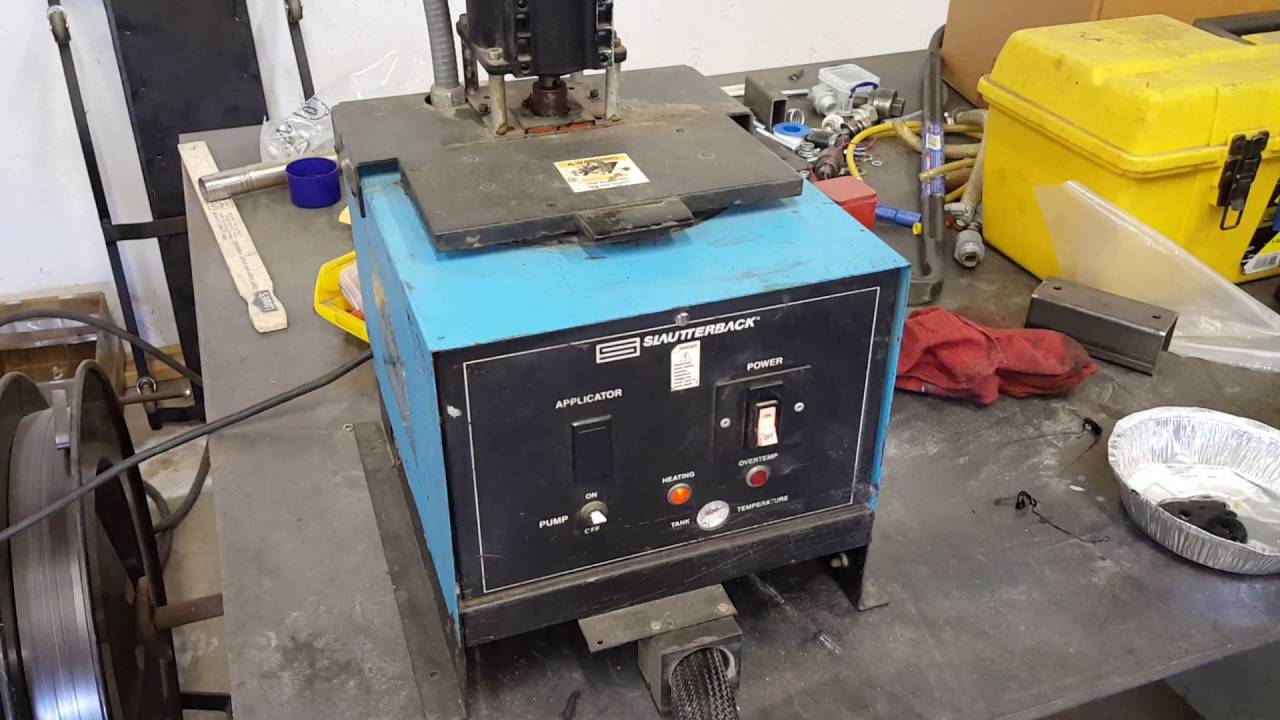 Slautterback SS96 Mark 2 Hot melt butyl sealant machine YouTube