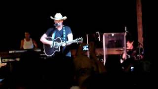 Chris Cagle- No Love Songs clip (start)