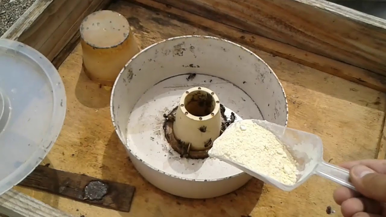 أحسن طريقة لتقديم بدائل حبوب اللقاح للنحل حتى يستفيد منها