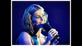 Iveta Bartošová - Rozvíjej se poupátko