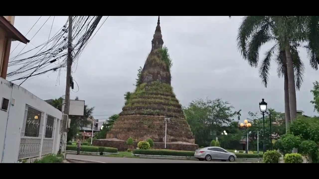LÀO: BẢN GIAO HƯỞNG BÌNH YÊN NƠI XỨ SỞ TRIỆU VOI