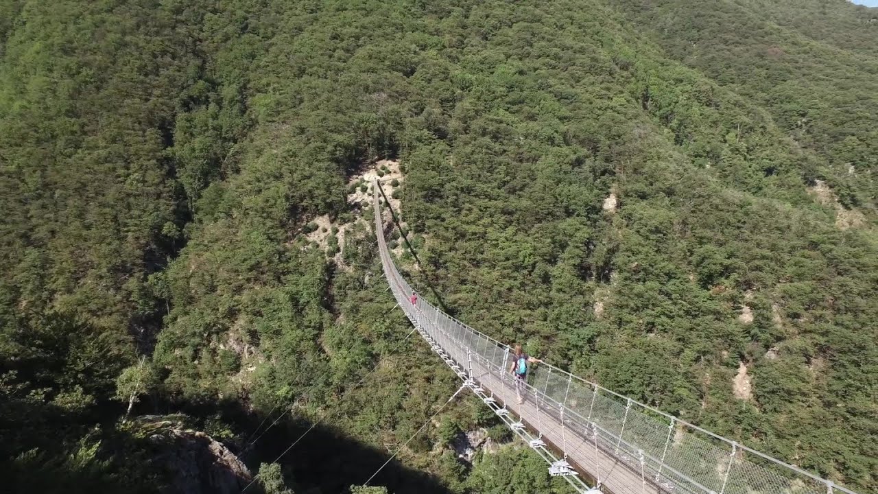 Curzútt and the Tibetan Bridge "Carasc"