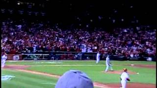 Berkman ties the game at 9 in the bottom of the 10th!