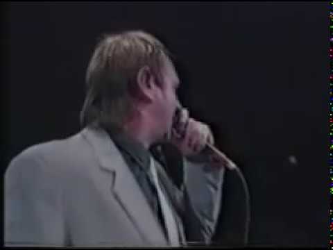 Dr Feelgood - She Does It Right ("Live in London" album)