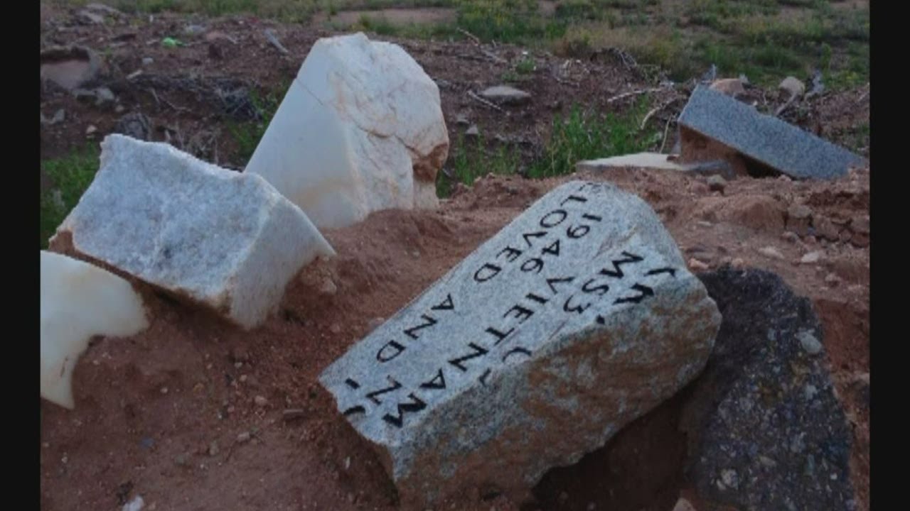 Visitor finds veterans' discarded headstones