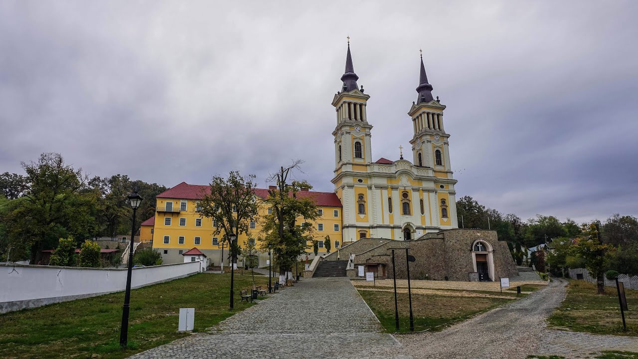 Máriaradna, Kegytemplom