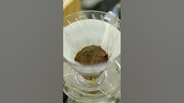 “Slow down. Sip deeper.” Manual brew magic, the Padu Padan way. @PaduPadanCoffee #manualbrew