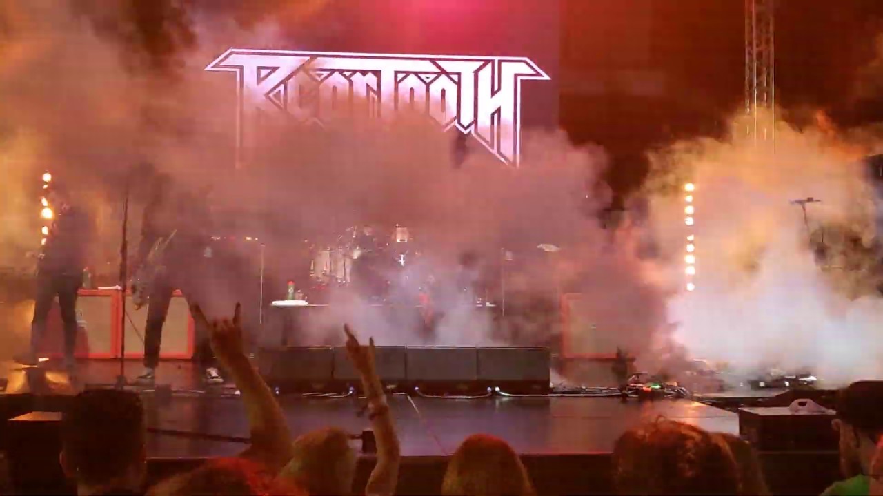 Bad Listener Beartooth Beartooth- Bad Listener (Live) 2/4/20 @ ShipRocked Deck Stage - YouTube