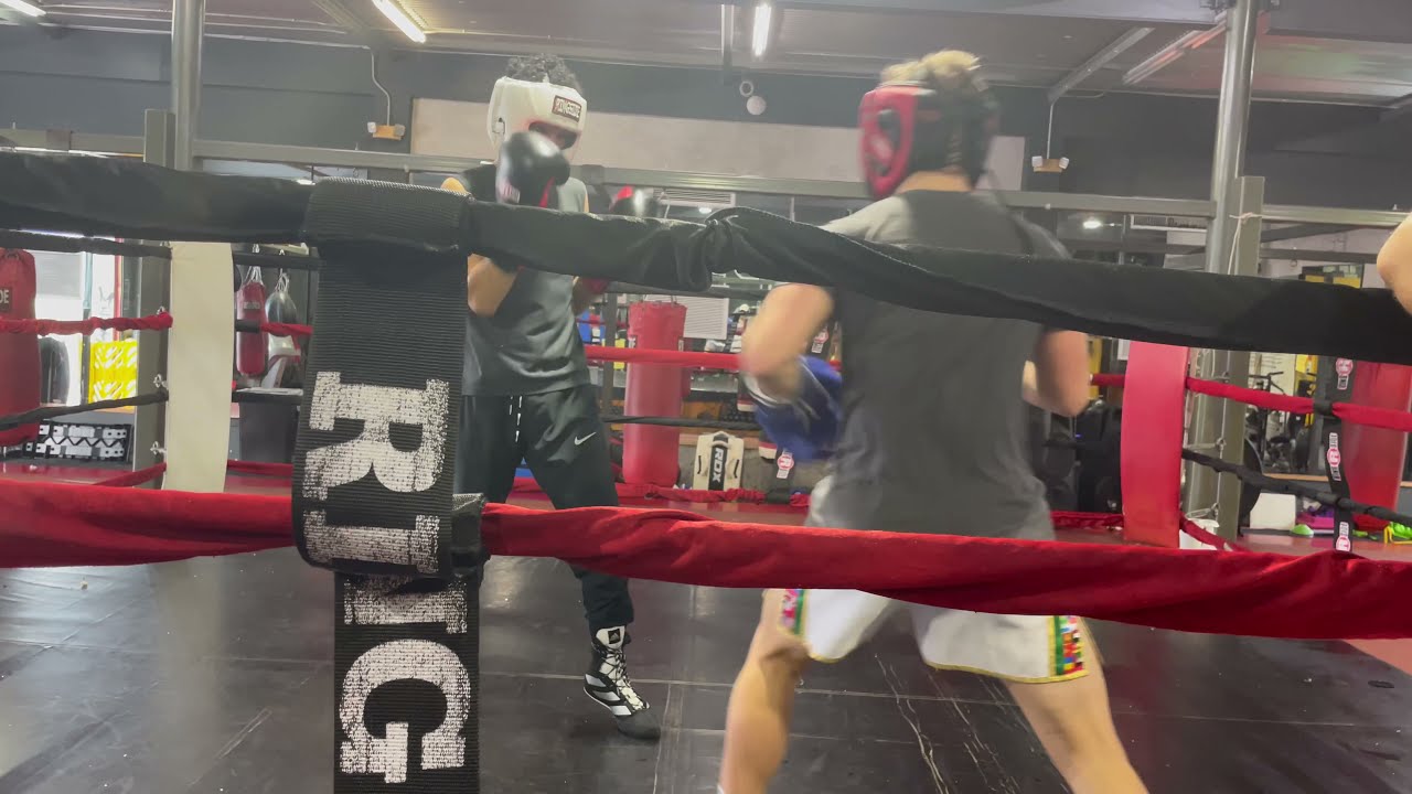 Sparring Critiques Appreciated! 1 Year of Training r/amateur_boxing