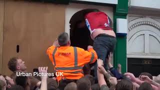 İngilterede Bir Oyun, Rakibi Öldürmek Yasak, Başka Kural Yok