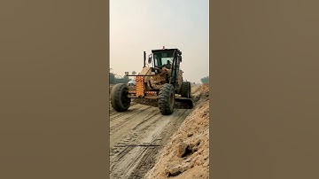 Caterpillar motor grader working and training video #motorgrader #grader #heavyequipment