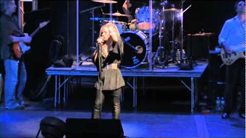 Jill Gioia - Alone - Heart