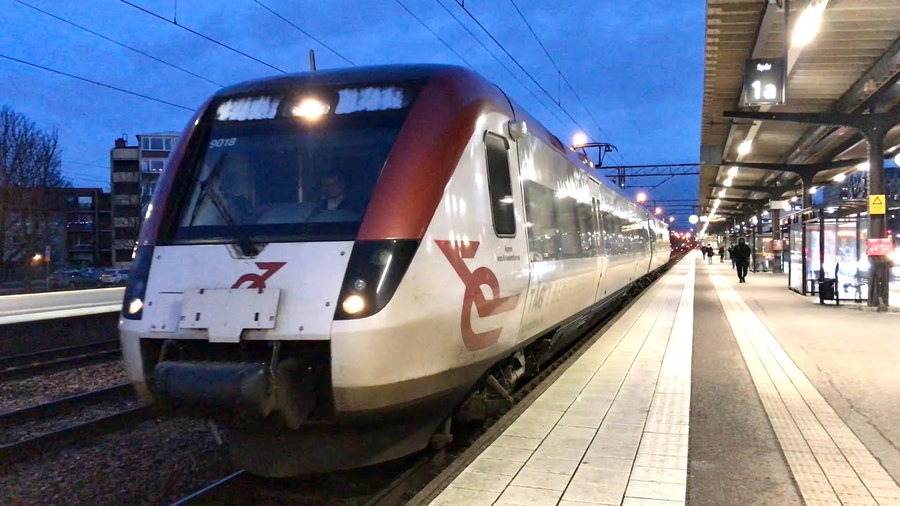 Morgon med tåg på Örebro Central