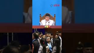 রাস্বপাকা সংসদ সদস্যদের নিষ্কাশন করতে নাগরিকদের কাছে