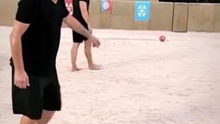 Acunun Ayak Şutuyla Mükemmel Basketi̇ Survi̇vor Basket Sahasi