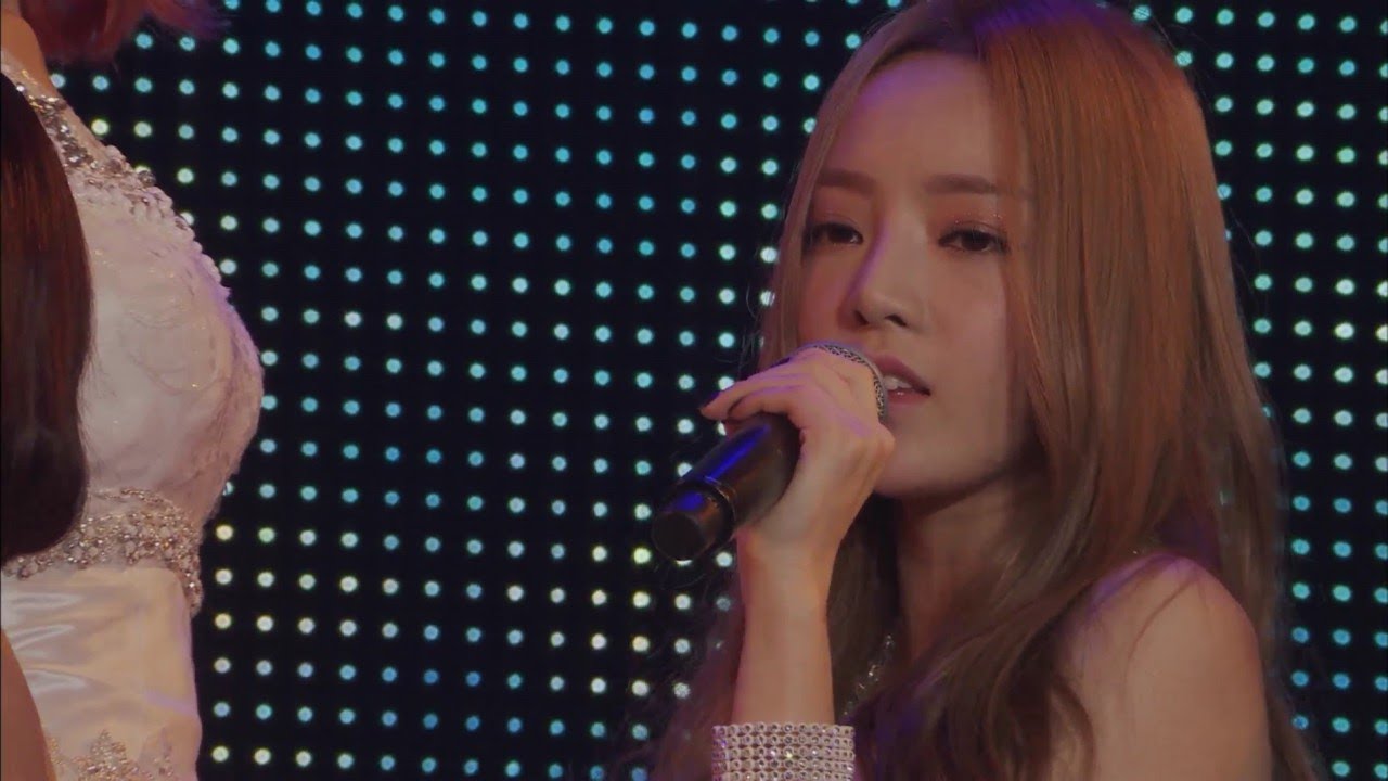 KARA　「Runaway」 2nd JAPAN TOUR 2013 KARASIA 　【HD】