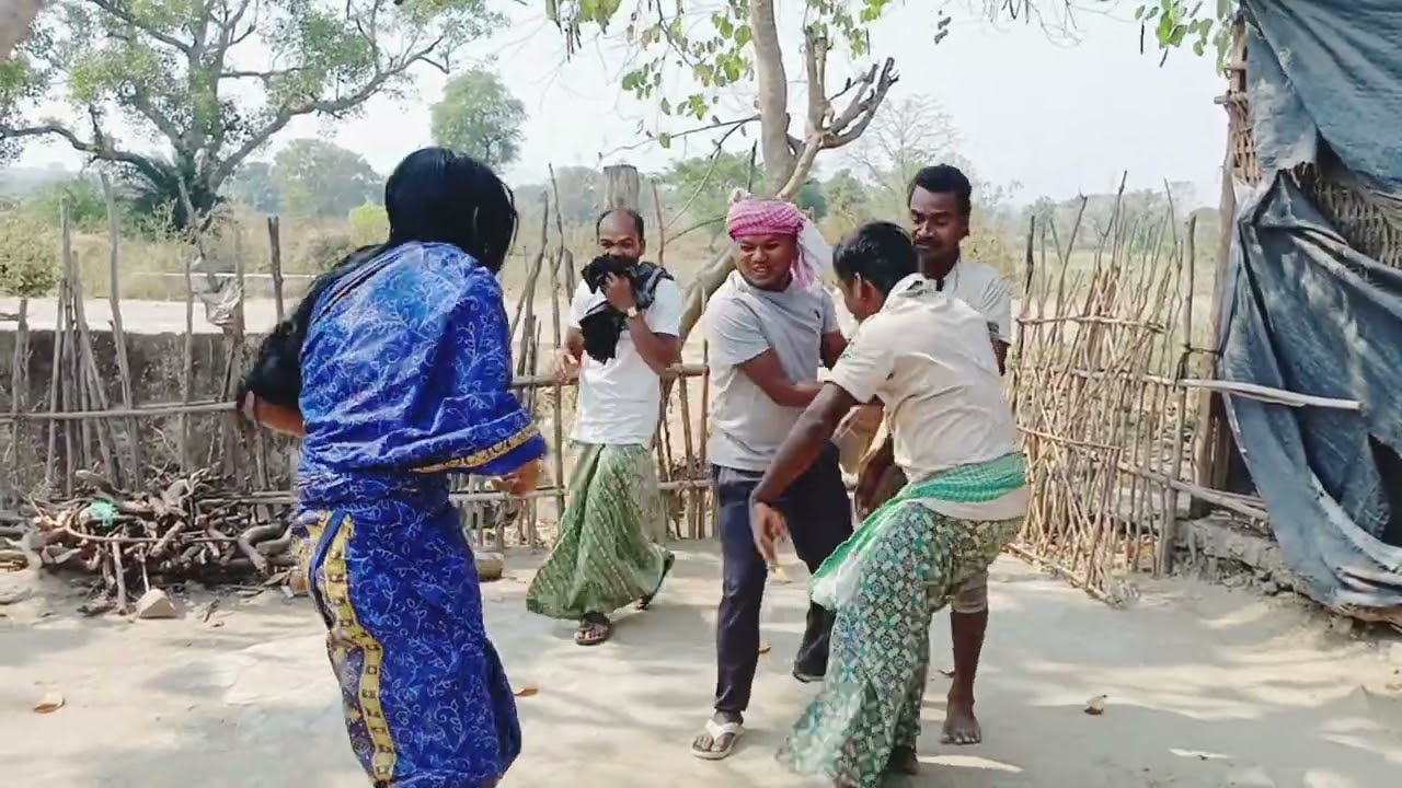 #ମାଇକିନା କନା ଟେକିଝଗଡ଼ାକରୁଛି#haribhailocal #comedyvideo#odiacomedy#ପିଲାପାଇଁ ସ୍ବାମୀସ୍ତ୍ରୀ ଝଗଡ଼ା#viral