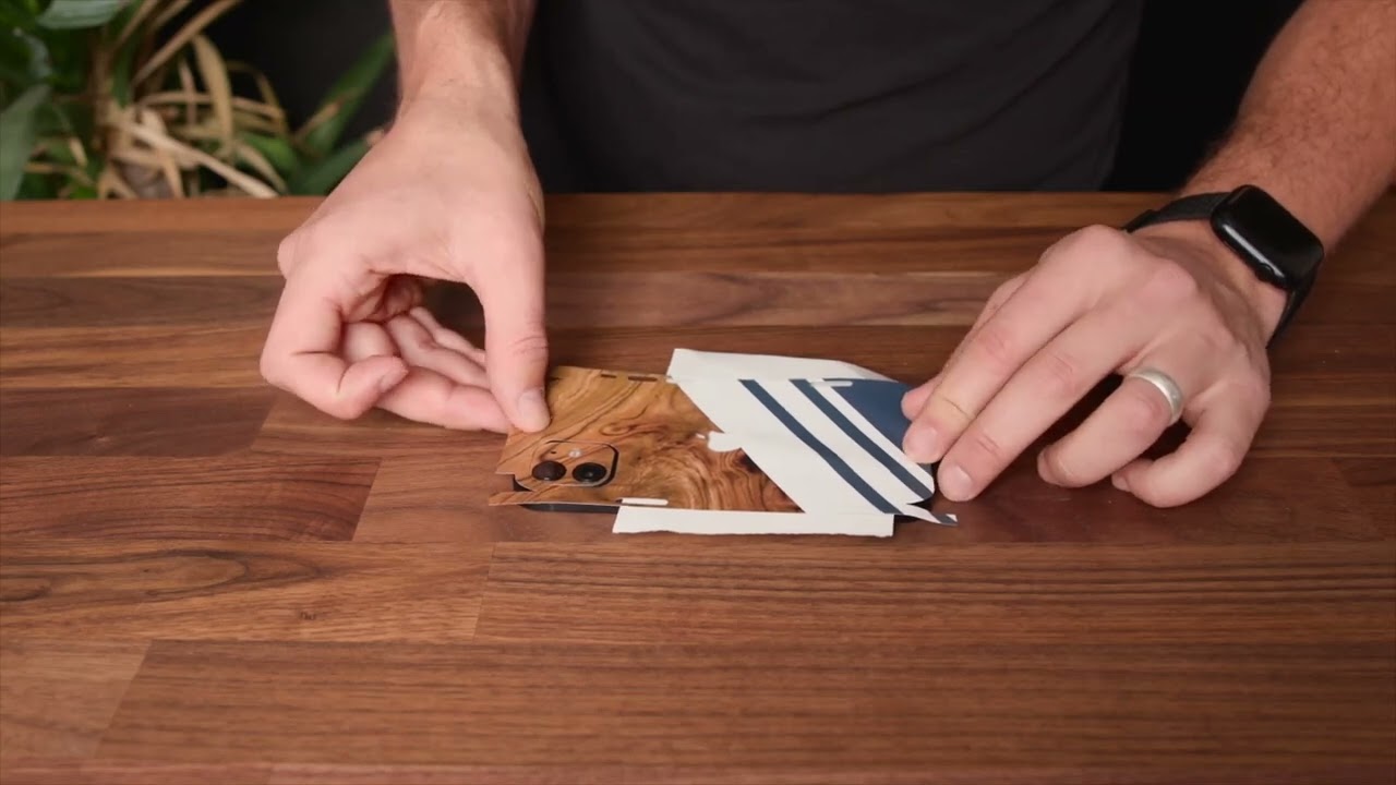 iPhone Fishskyn Installation - How To