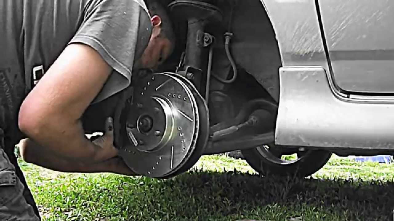 DIY How to change 05 - 06 Toyota Corolla XRS front brakes / brake pads