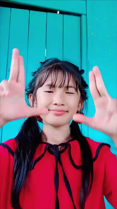 SEKARANG ADA SLOWMO PATAH PATAH 🤣#shortsviral #dance #yenyen #yenyencute