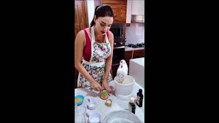 Cyrine Abdel Nour preparing an orange cake recipe- سيرين عبد النور تحضر الكاتو