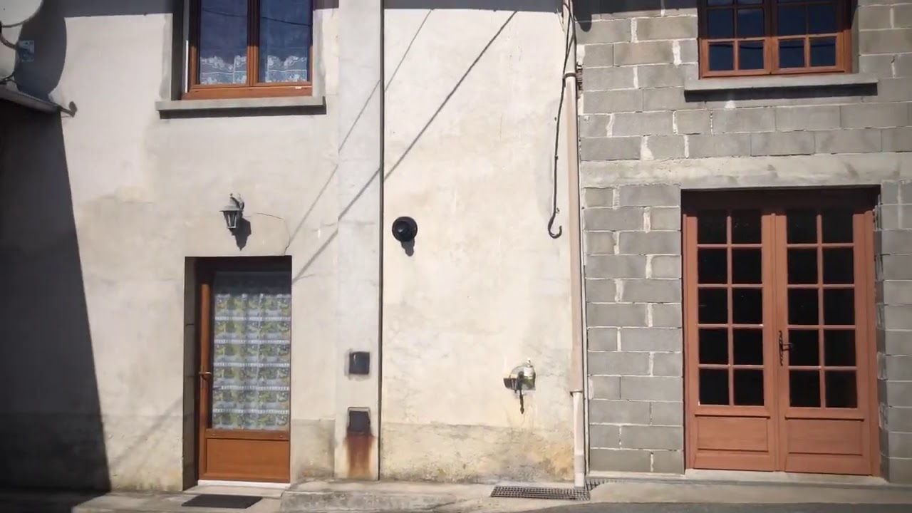 Maison de campagne rénovée - Saint Pardoux la Rivière - terrain 1 hectare, beaucoup de potentiel