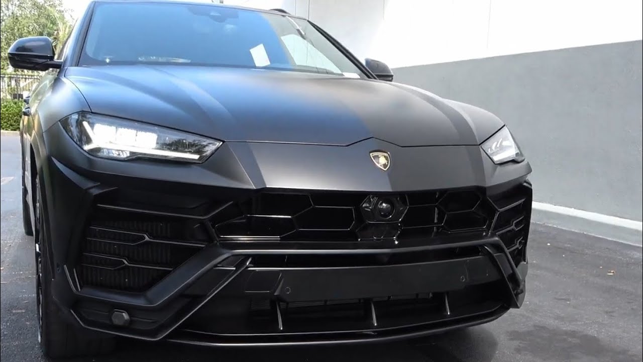 New Lamborghini Urus has a V8 engine producing 641 horsepower