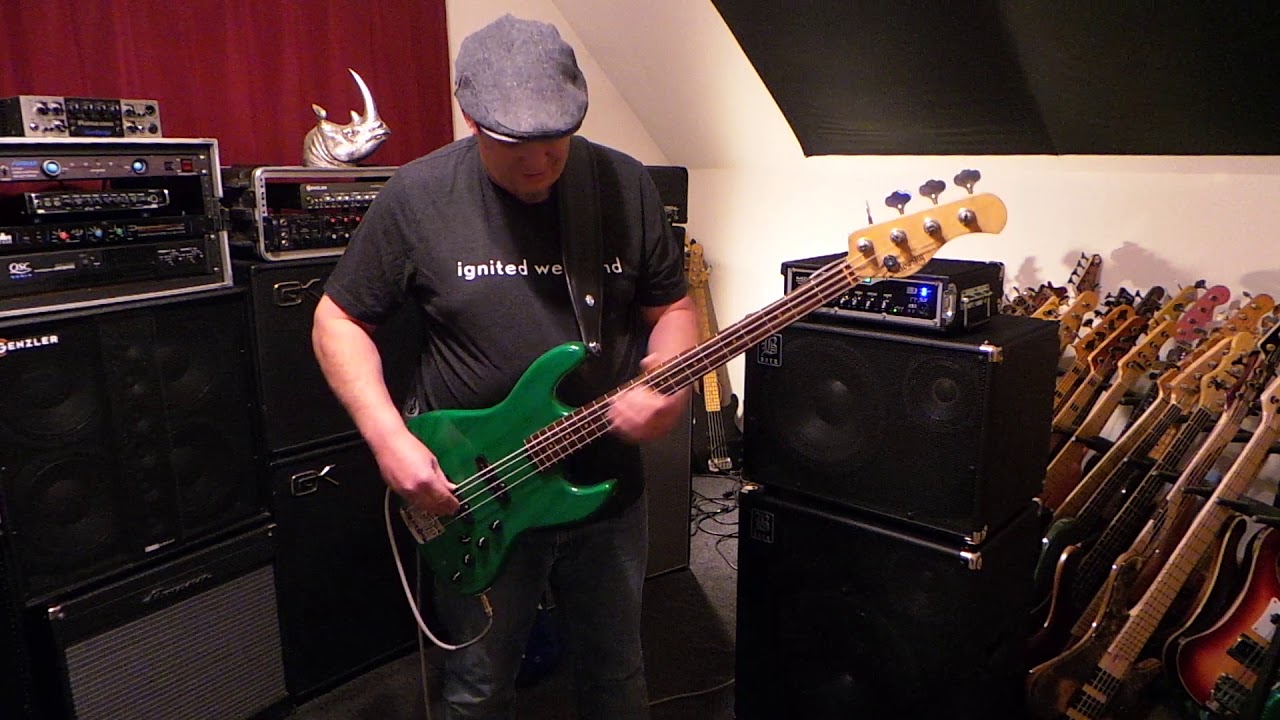 1988 Sadowsky - HandBox R400 head - Baer Amplification cabs