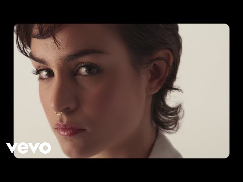 Natalia Lacunza, BRONQUIO - algo duele más