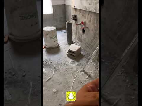 فيديو: كيفية عمل تصريف في الحمام: طرق الترتيب