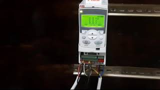 درس ٤: تشغيل انفرتر ABB ACS355 عن طريق push buttons