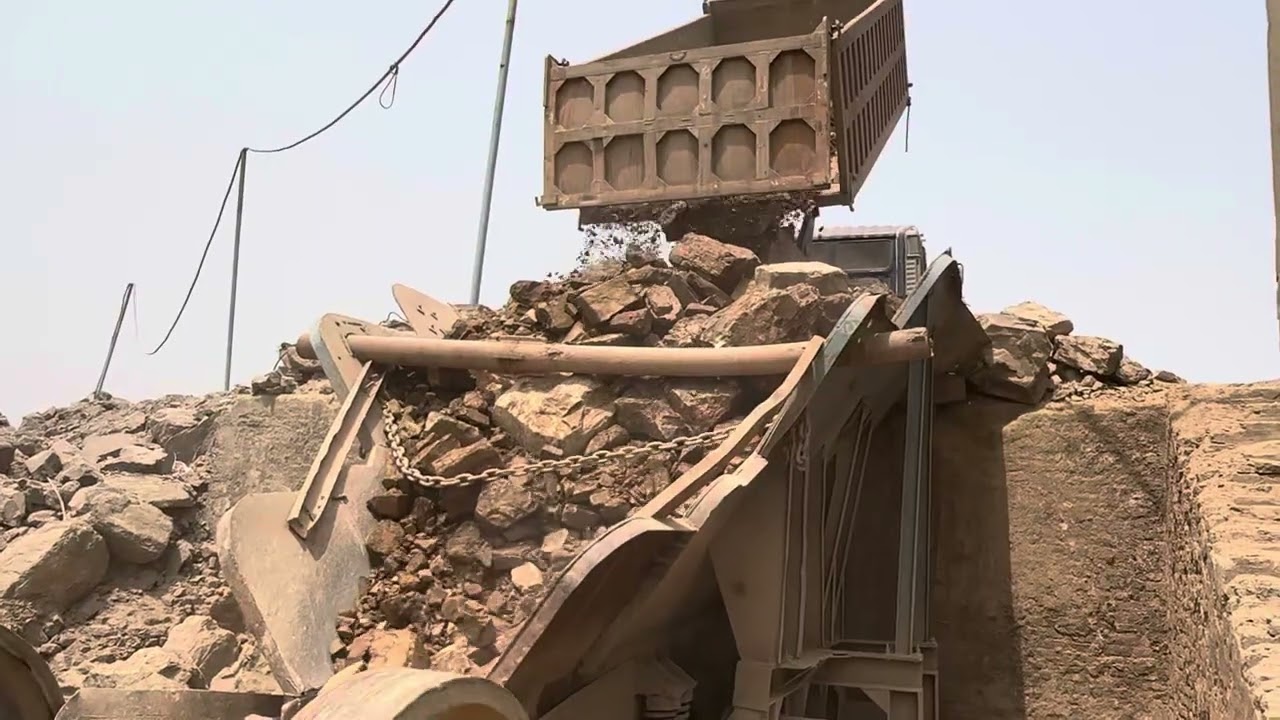 “MASSIVE STONE CRUSHER! Crushing Rocks Like Never Before:The Ultimate Stone Crushing Machine!bigston