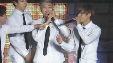 [FANCAM] 150829 BTS - Look Here - The Red Bullet In HK