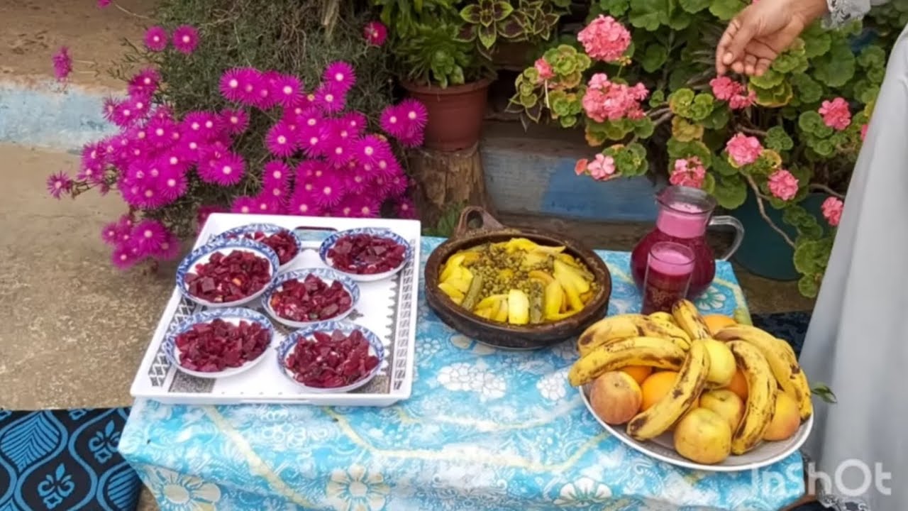 اليوم غنشارك معكم🤏🏻 طاجين بالدجاج🐓 والجلبانة والبطاطس🥔 وسلطة🥗 وعصير🍷 بالباربة مع أجواء البادية🏞