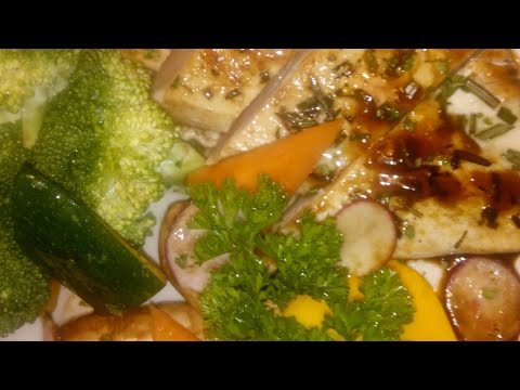 Summer grilled chicken brest with sauted veg / grilled chicken brest with sauted veg