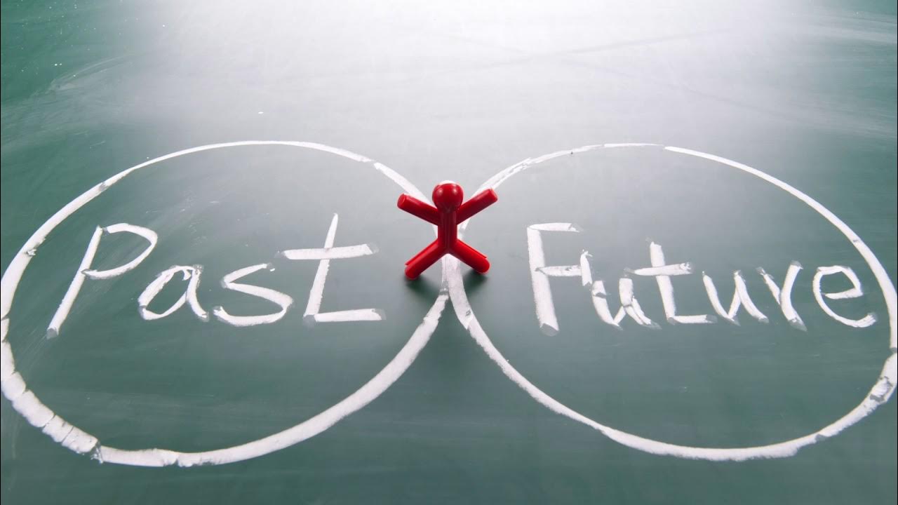 Из прошлого в настоящее. Без прошлого нет будущего. Прошлое и будущее. Цитаты про прошлое настоящее и будущее. Его жизнь в прошлом и будущем.