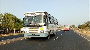 GSRTC 5 Bus Overtakes Full Speed