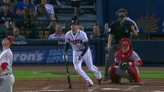 PHI@ATL: Freeman smashes a solo blast to pad the lead