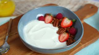 Kiri Greek Style Granola Breakfast Bowl