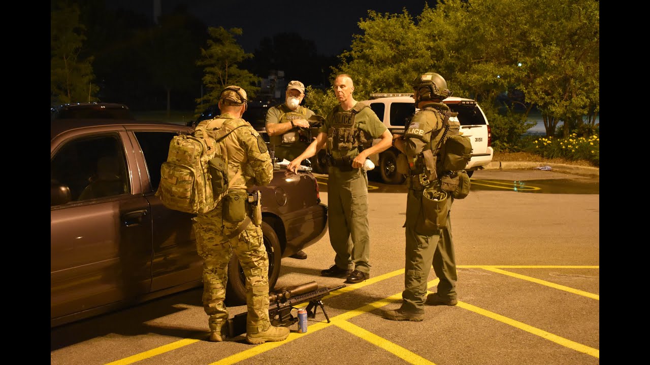 Major Police Response to a Shooting in Gurnee, IL