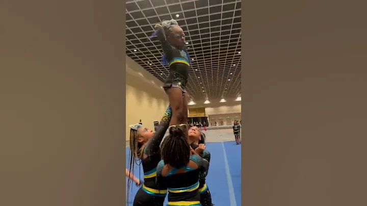 THEY’RE NOT PLAYING GAMES!🔥 #stunt #cheer - DayDayNews