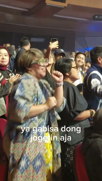 Cipt Mas Guruh Soekarno Putra dan dibawakan oleh Chaseiro tahun 1981 #thegroove #konserjejak