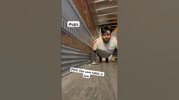 #UPS #PACKAGEHANDLER #unloading