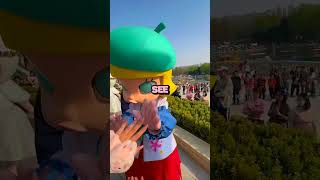 Labubu doll actually attacked a fan live | #short #youtubeshort #fyp