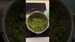 💚 One Pot Spinach Lentil Rice! Healthy Comfort Food 🤤🍚 #shorts