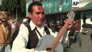 Mariachi singers gather to see Pope Francis